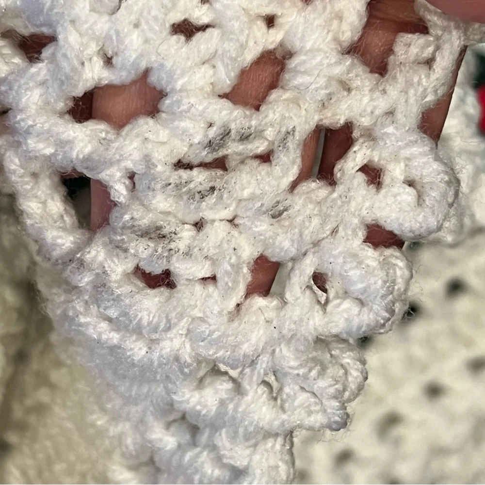Handmade Festive Christmas Afghan Holiday Wreath Crochet Blanket Red Green White
